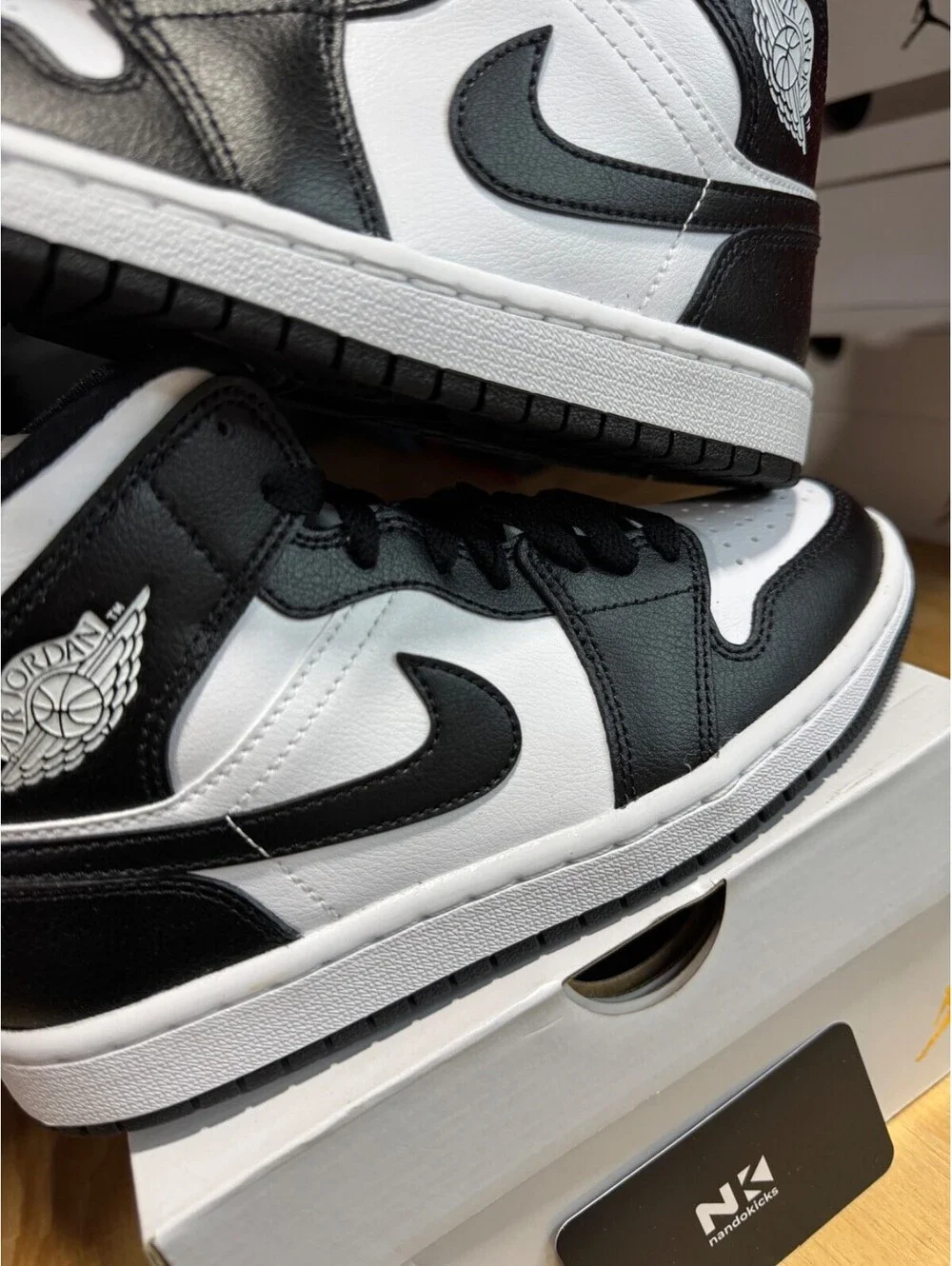 Wmns Air Jordan 1 Retro Mid 'Panda' DV0991-101 Size 10